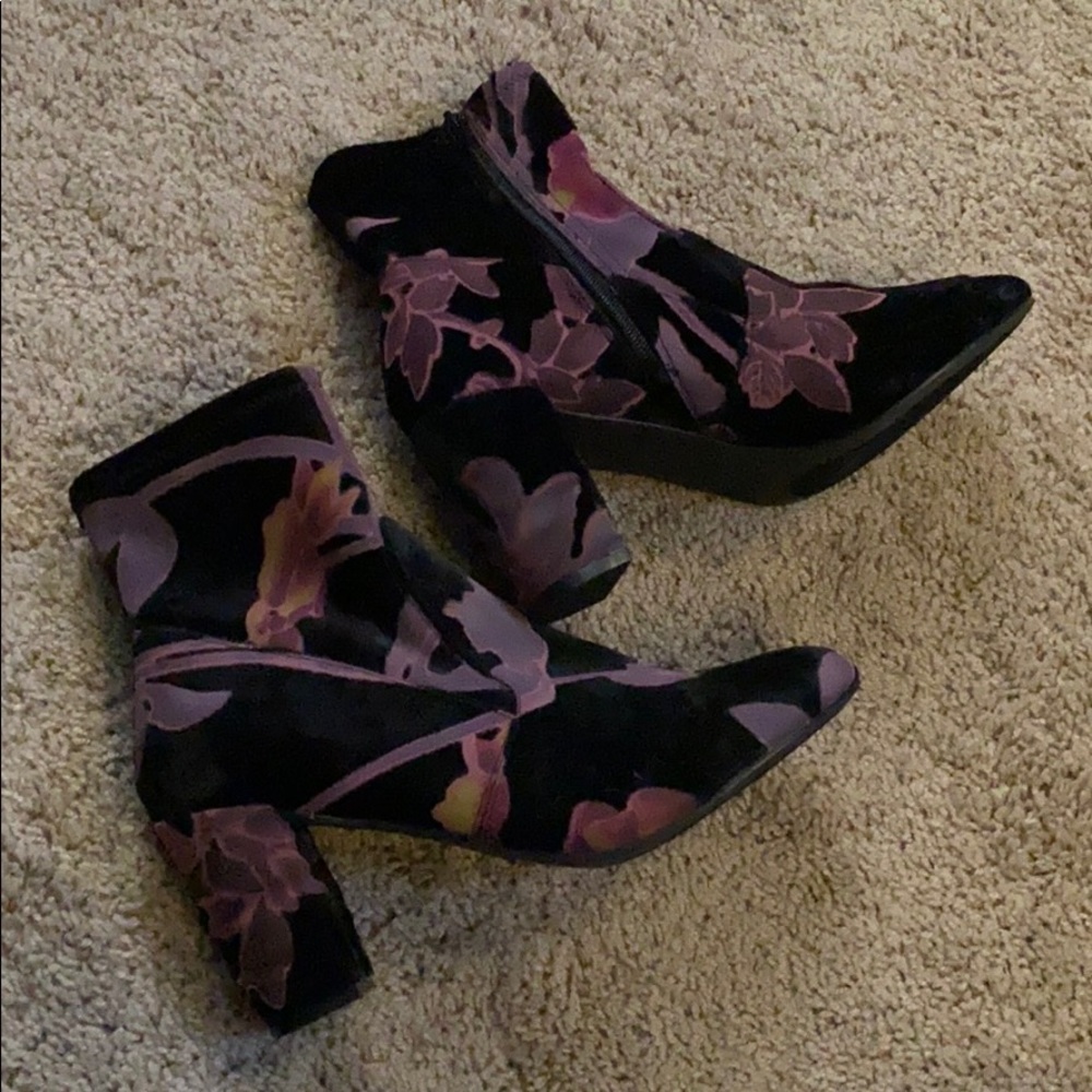 Steve Madden boots